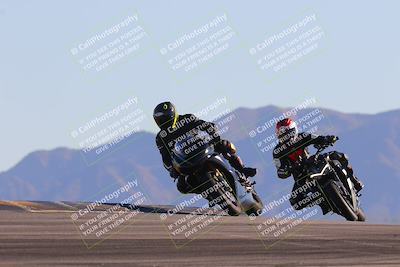 media/Nov-06-2023-Moto Forza (Mon) [[ce023d0744]]/3-Intermediate Group/Session 5 (Turn 9)/